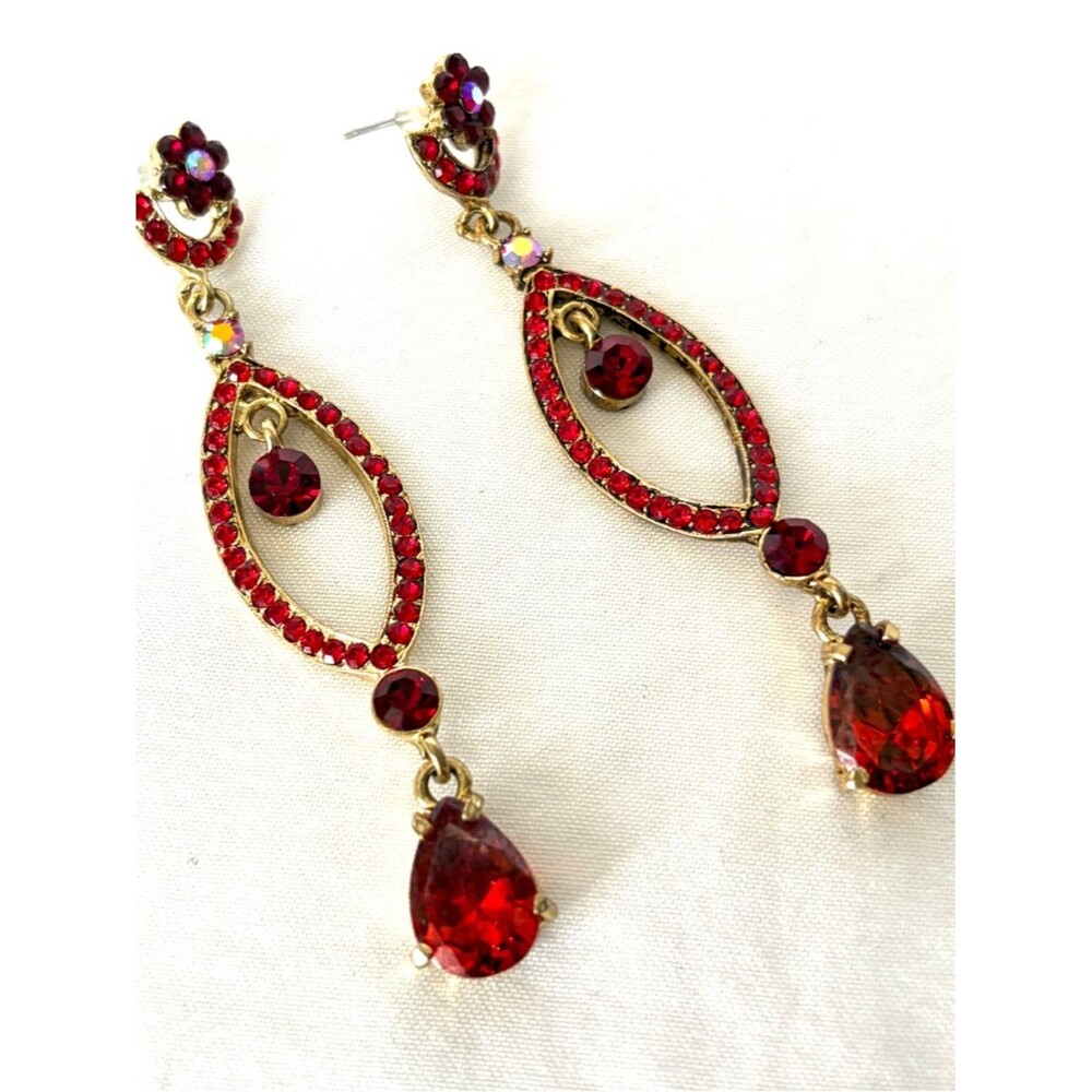Givenchy Vintage Red Rhinestone Gold Tone‎ Fashion Earrings